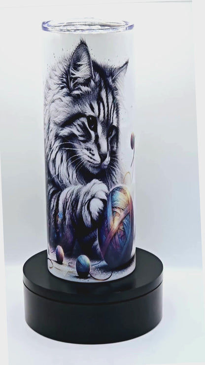 20 oz tumbler with leak-proof slide lid and metal straw  "Cat Play"